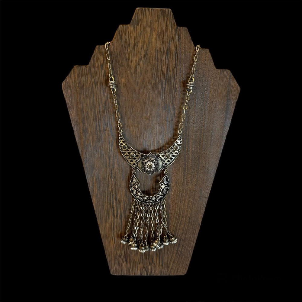 Lia Sophia RARE Natalya Necklace